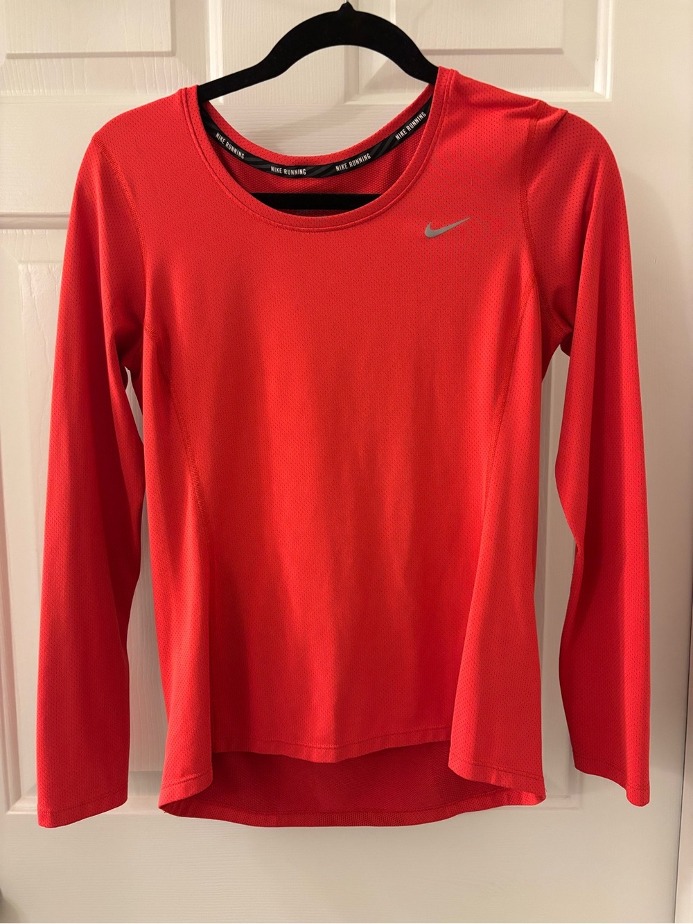Nike | Red Dri-FIT Athletic Fitted Top Size Medium